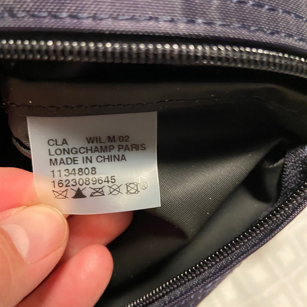 Longchamp Medium Tote - Picture 6 of 6